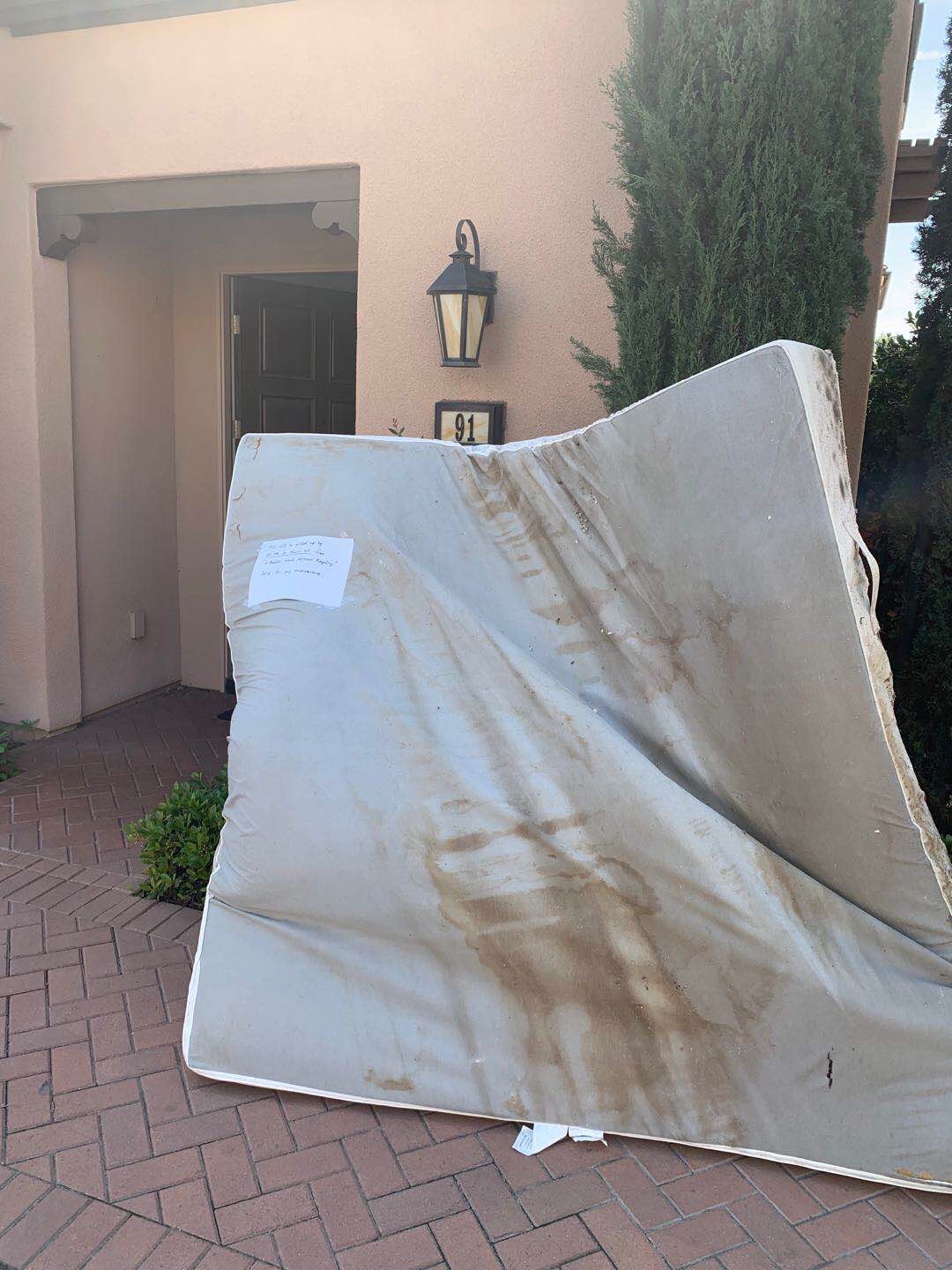 Mattress pickup service